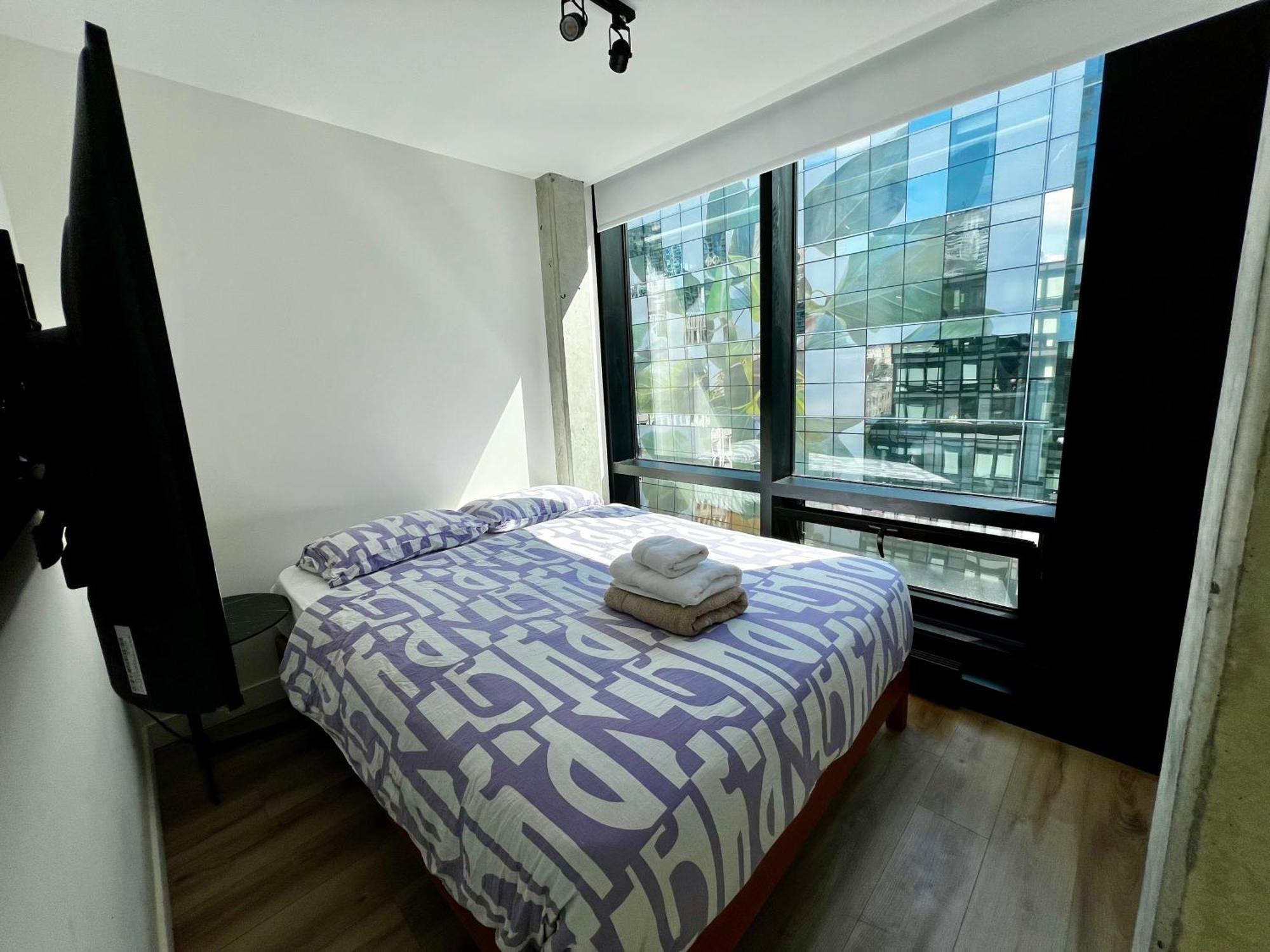 Sky Rocket Downtown Mtl Apartamento